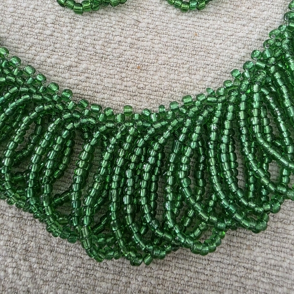 Green Glass Seed Bead Collar Necklace and Earrings Set - Picture 6 of 12